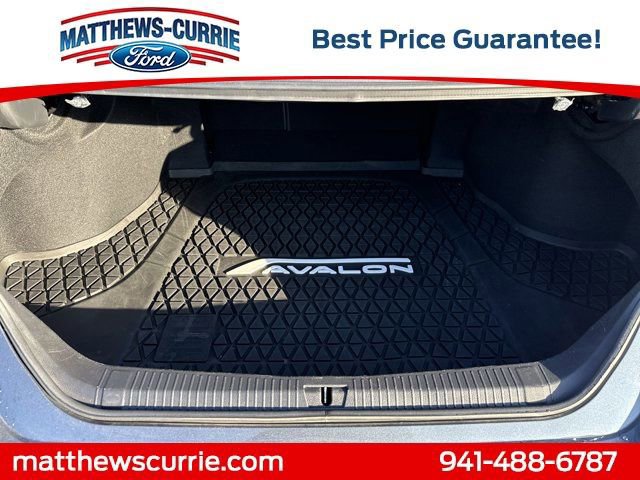 Used 2020 Toyota Avalon Limited image 10