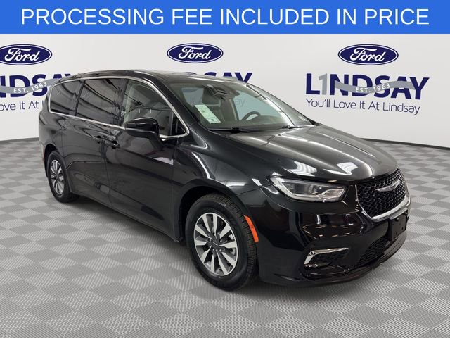 Used 2023 Chrysler Pacifica Touring-L
