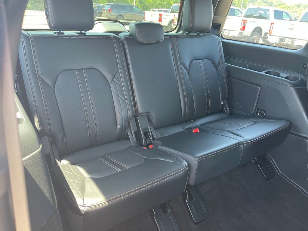 Certified 2023 Ford Expedition Platinum AWD/4WD image 33