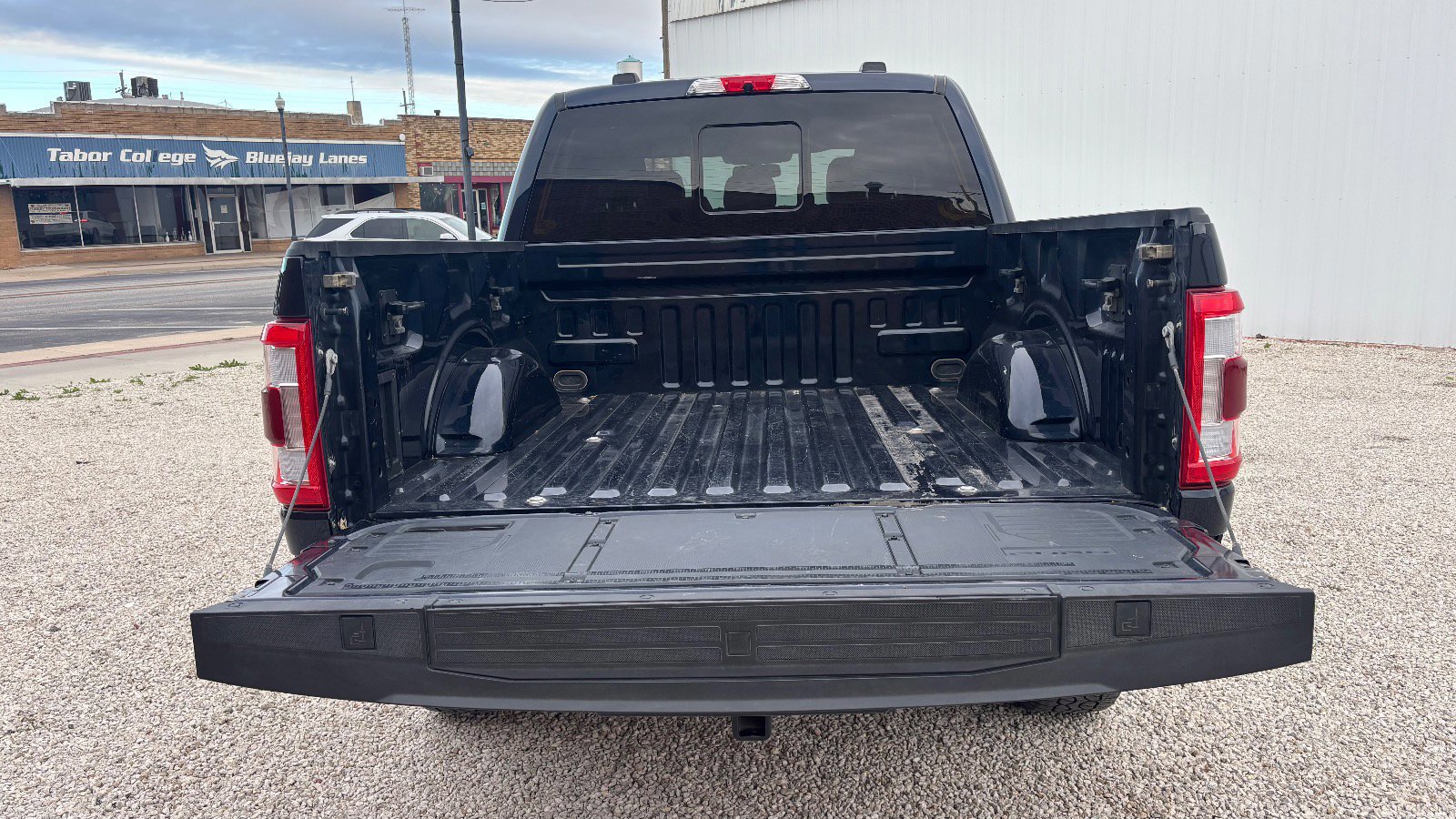 Certified 2022 Ford F150 Lariat w/ Equipment Group 502A High image 9