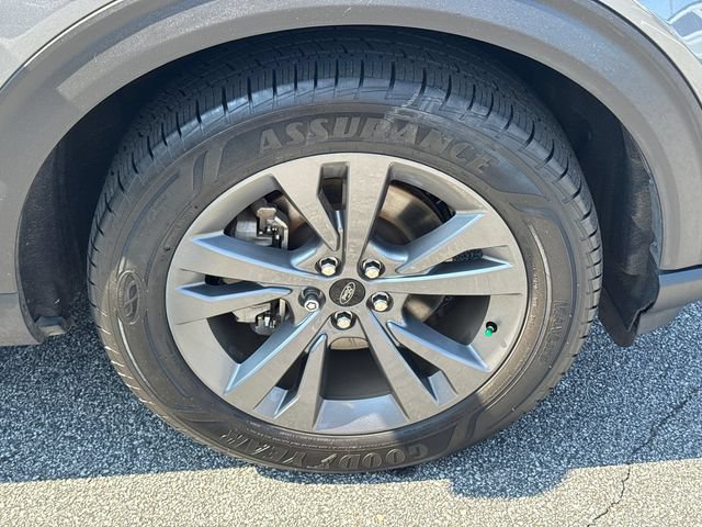 Certified 2021 Ford Explorer XLT w/ Equipment Group 202A RWD image 14