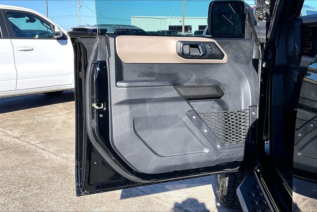 Certified 2024 Ford Bronco Wildtrak image 17