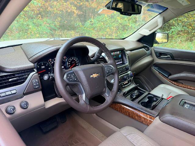 Used 2017 Chevrolet Suburban Premier AWD/4WD image 10
