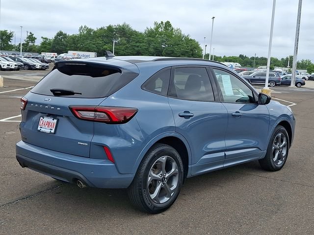 Certified 2023 Ford Escape ST-Line w/ Tech Pack #1 AWD/4WD image 6