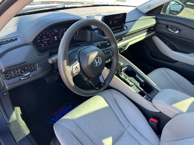 Used 2023 Honda Accord EX image 18
