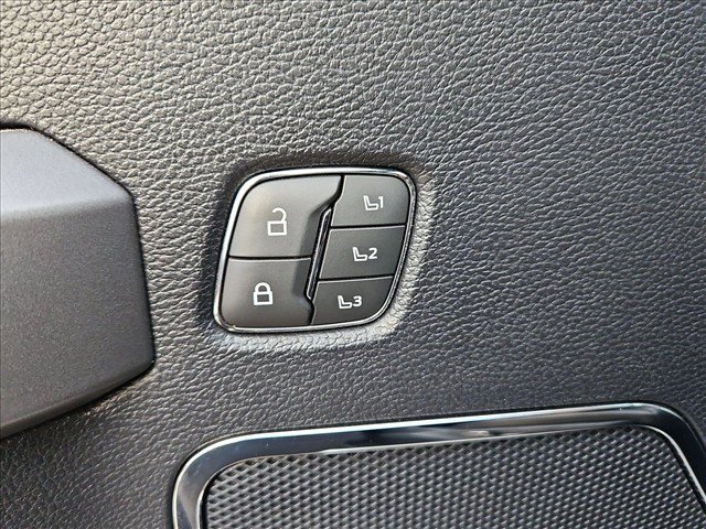 Certified 2021 Ford F350 Platinum AWD/4WD image 26