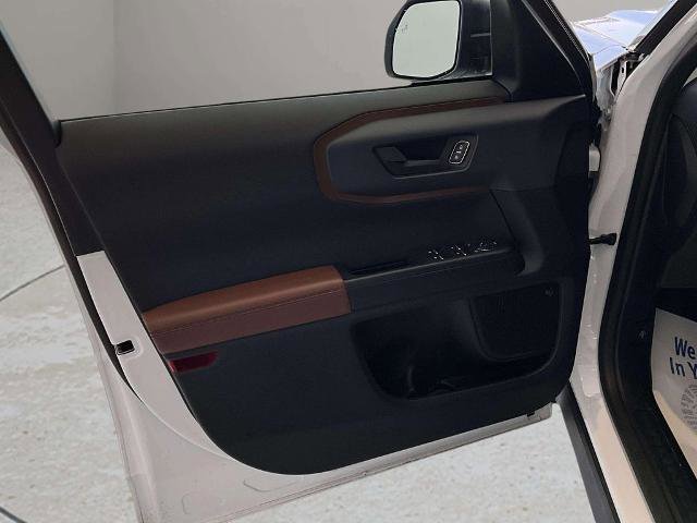 Certified 2021 Ford Bronco Sport Outer Banks w/ Outer Banks Package AWD/4WD image 16