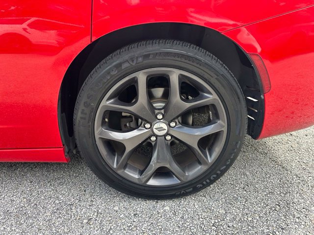 Used 2017 Dodge Charger SXT w/ Plus Group RWD image 26