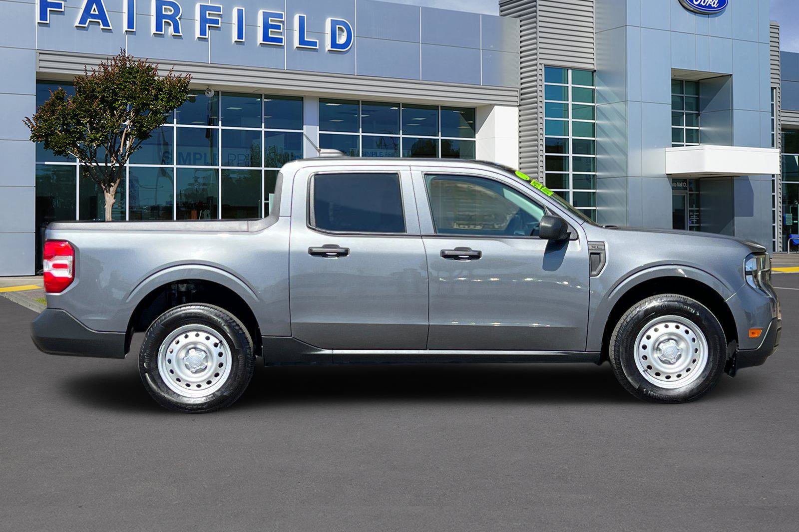Certified 2025 Ford Maverick XL FWD image 7