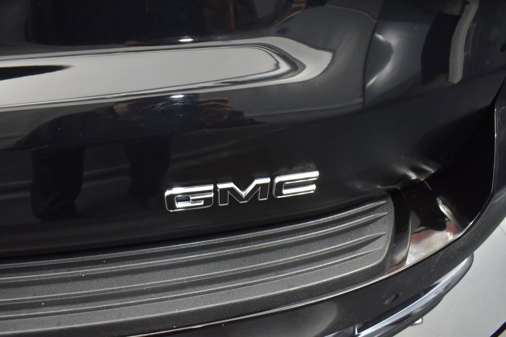 Used 2025 GMC Yukon XL Denali Ultimate AWD/4WD image 23