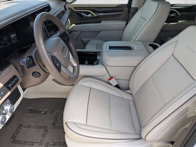 Used 2024 GMC Yukon XL Denali image 17