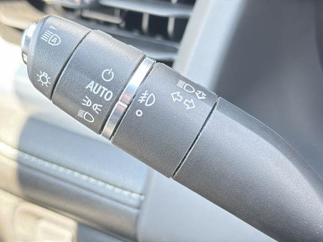 Used 2021 GMC Acadia SLT w/ Elevation Edition AWD/4WD image 26