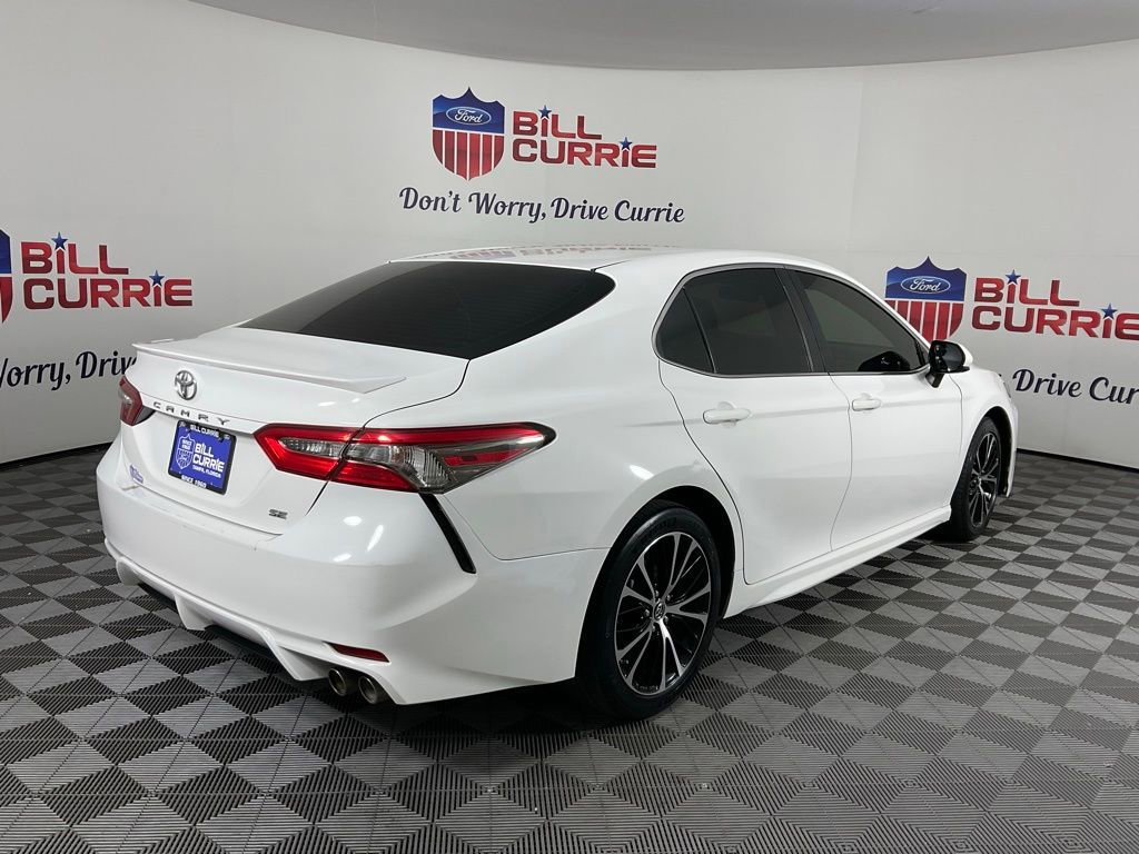 Used 2018 Toyota Camry SE image 5