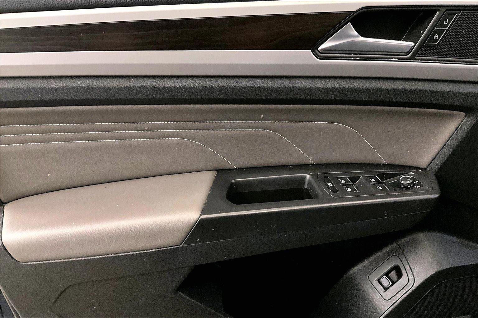 Used 2023 Volkswagen Atlas SE image 22