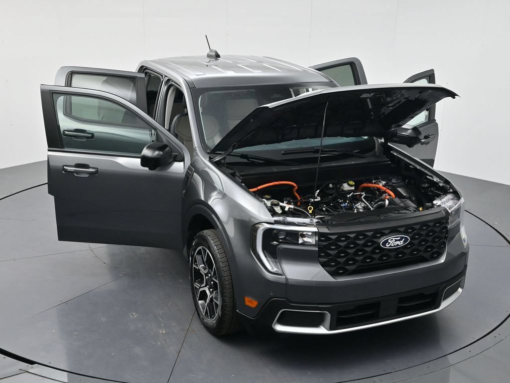 Certified 2025 Ford Maverick Lariat AWD/4WD image 54