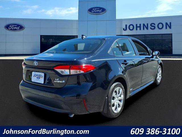 Used 2023 Toyota Corolla LE AWD/4WD image 3