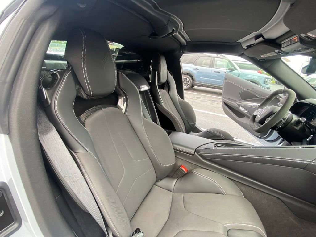 Used 2024 Chevrolet Corvette Stingray Coupe w/ Z51 Performance Package image 29