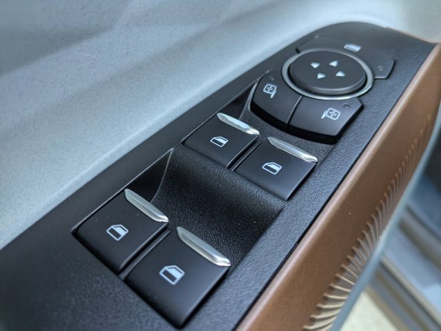 Certified 2022 Ford Maverick Lariat w/ Lariat Luxury Package image 20