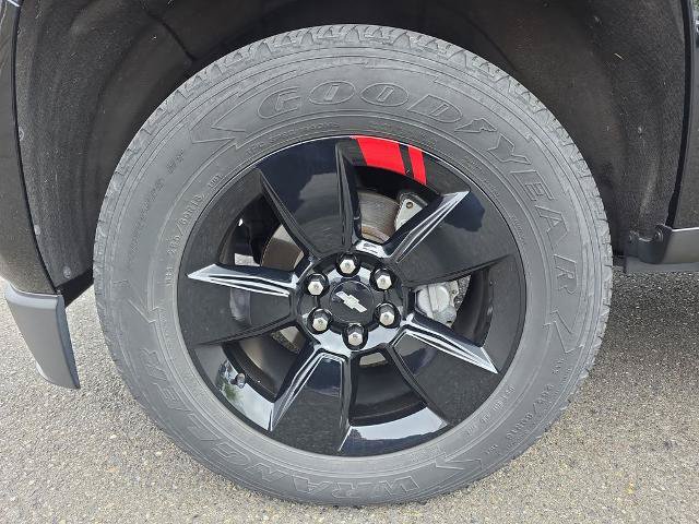 Used 2020 Chevrolet Colorado LT w/ Redline Special Edition AWD/4WD image 14