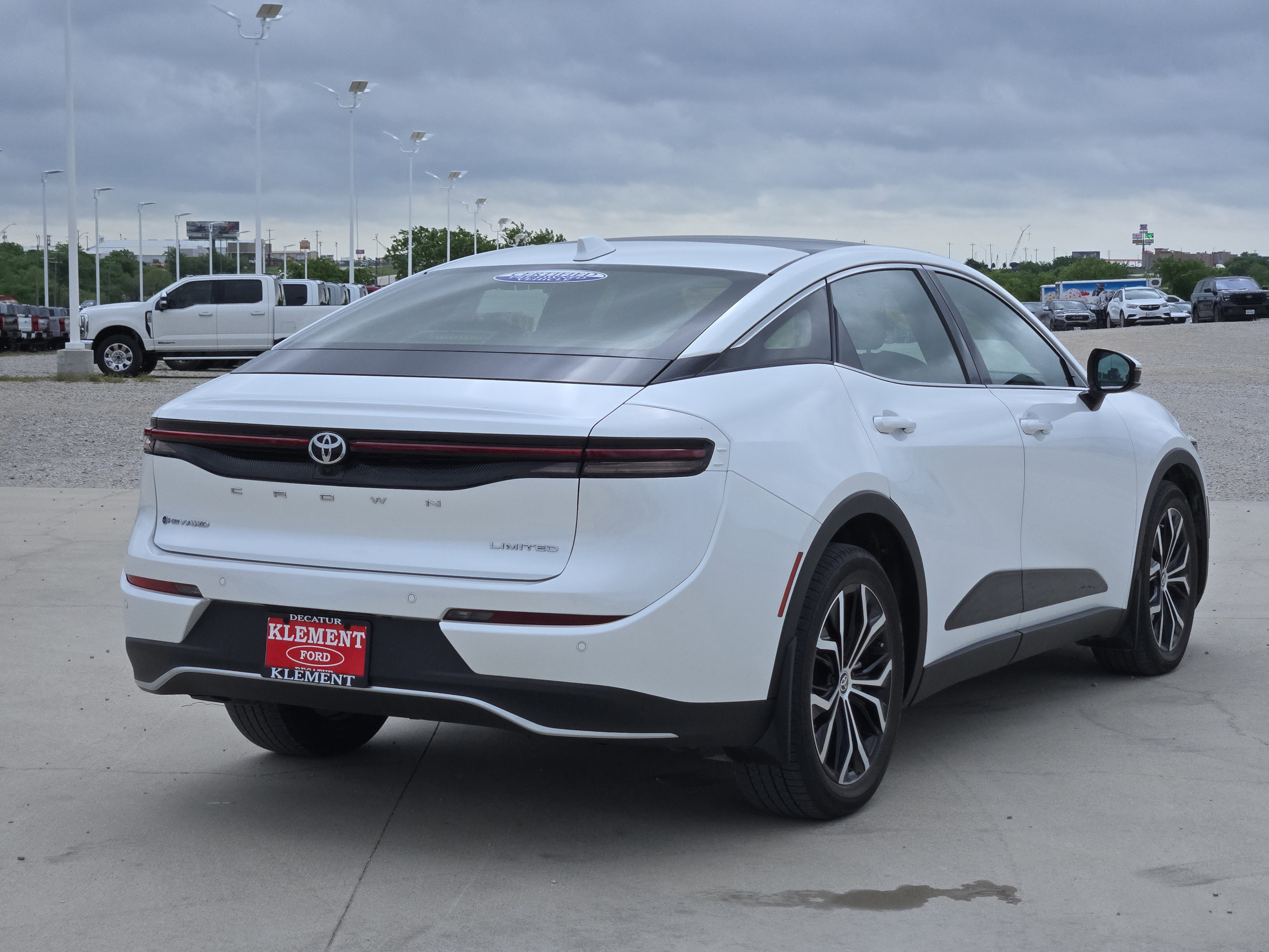 Used 2024 Toyota Crown AWD/4WD image 5