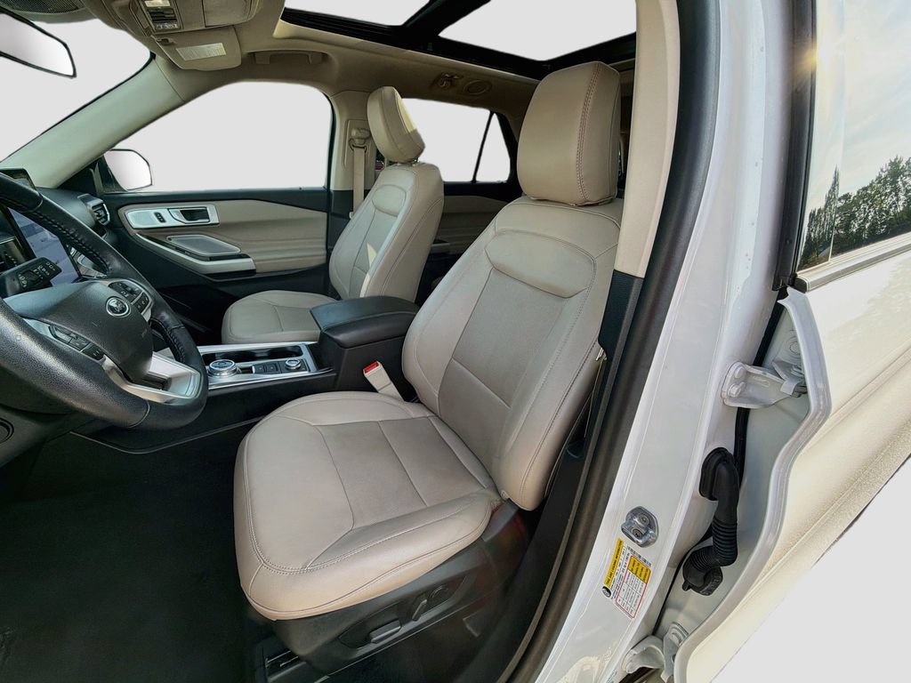 Certified 2023 Ford Explorer Limited w/ Limited Technology Package AWD/4WD image 24