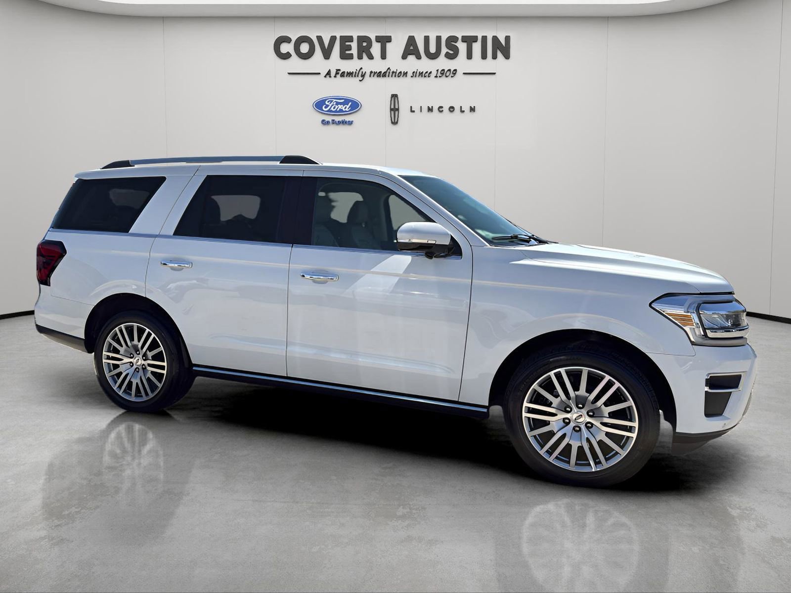 Certified 2023 Ford Expedition Limited image 6