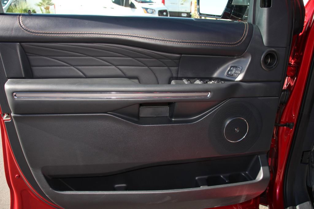 Certified 2022 Ford Expedition Max Platinum image 22