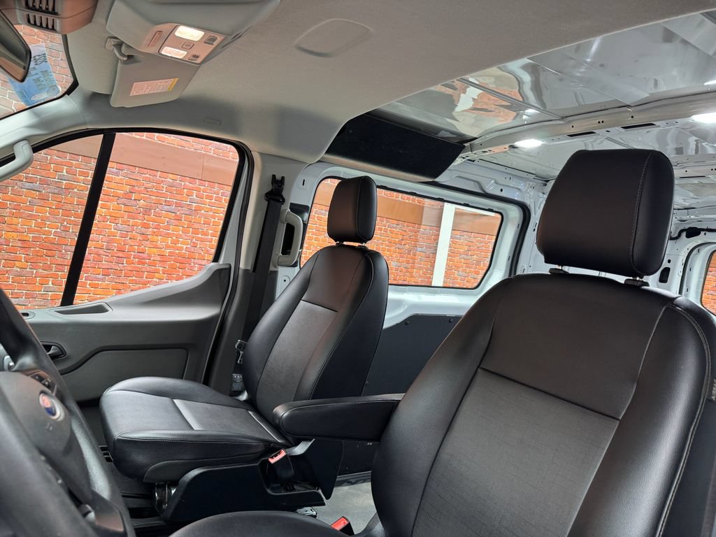 Certified 2023 Ford Transit 250 Low Roof RWD image 22