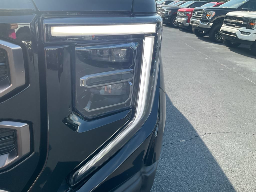 Used 2023 GMC Sierra 1500 AT4X AWD/4WD image 9