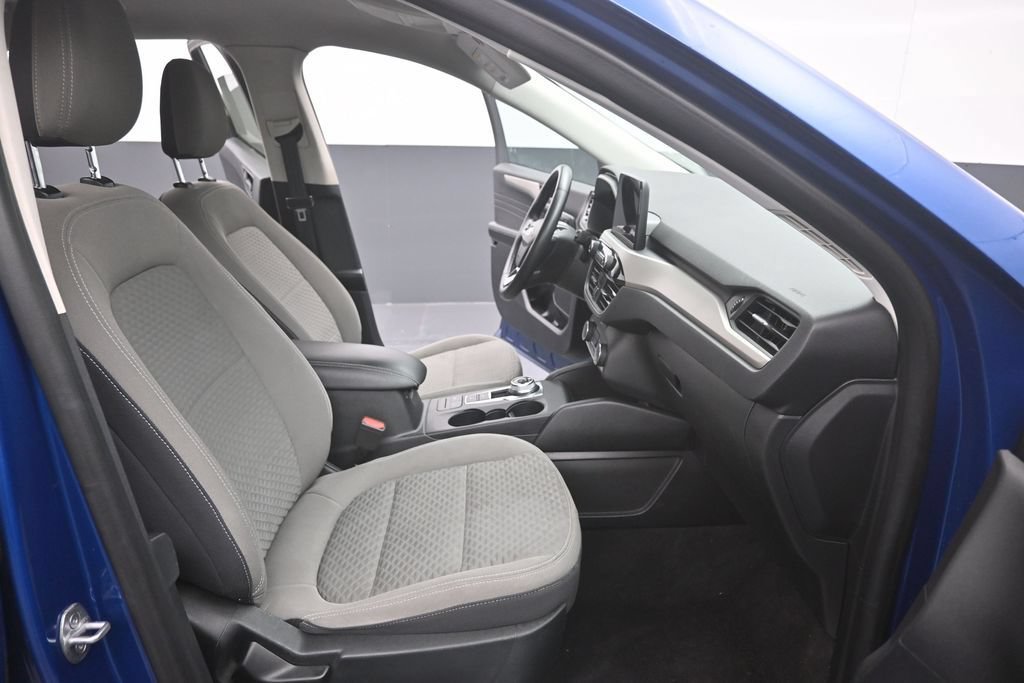 Certified 2022 Ford Escape SE w/ SE Sport Appearance Package AWD/4WD image 16