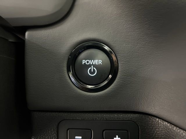 Used 2026 Toyota Tundra Platinum AWD/4WD image 16