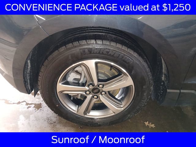 Certified 2024 Ford Edge SEL w/ Convenience Package AWD/4WD image 4