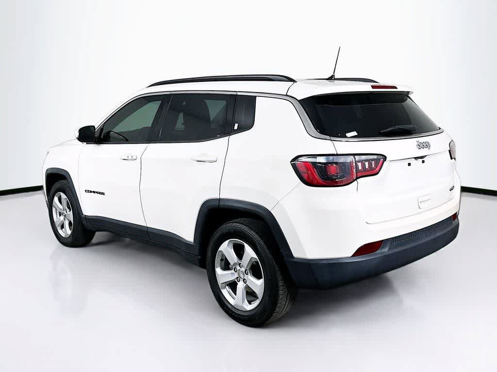 Used 2018 Jeep Compass Latitude FWD image 4