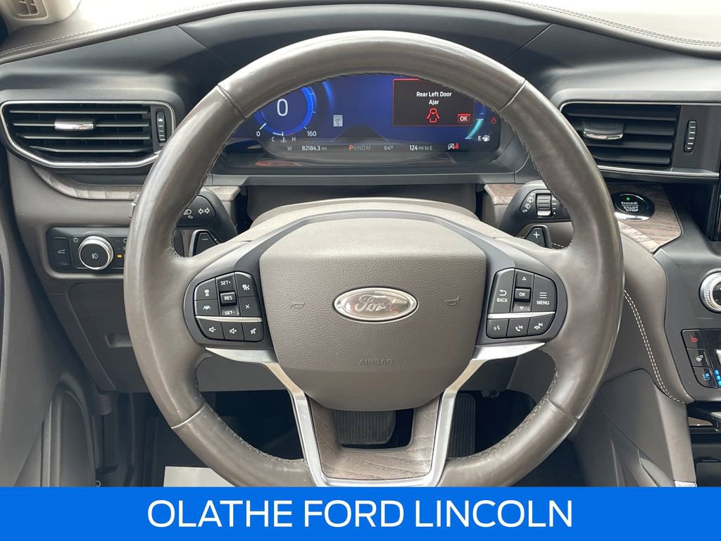Certified 2020 Ford Explorer Platinum w/ Premium Technology Package AWD/4WD image 18