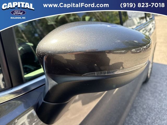 Used 2023 Chrysler Pacifica Touring-L FWD image 12
