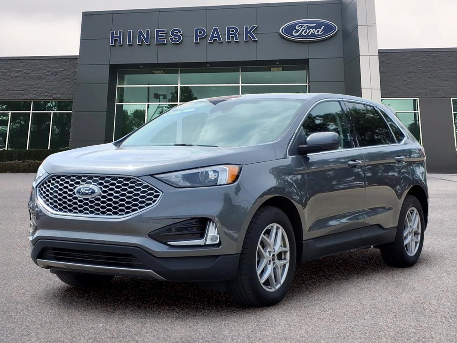 Certified 2023 Ford Edge SEL w/ Convenience Package AWD/4WD image 3