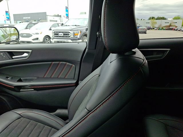 Certified 2024 Ford Edge ST-Line AWD/4WD image 24