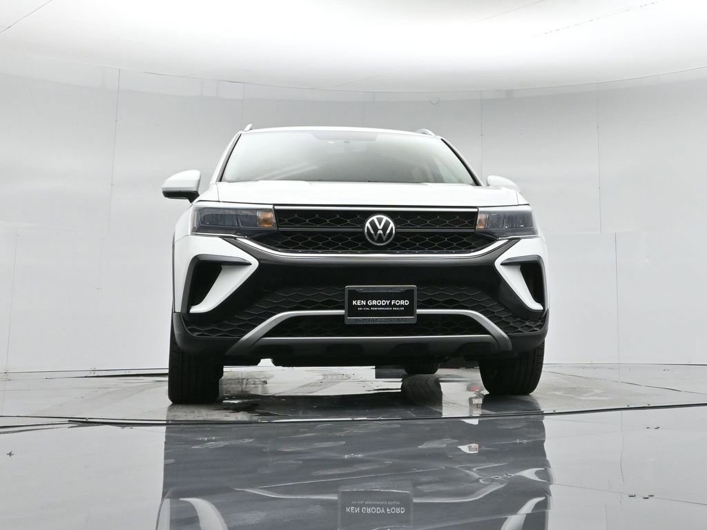 Used 2022 Volkswagen Taos SE image 32