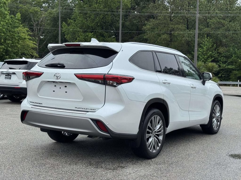 Used 2023 Toyota Highlander Platinum AWD/4WD image 23