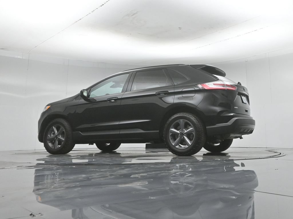 Certified 2024 Ford Edge SEL w/ Sport Appearance Package AWD/4WD image 48