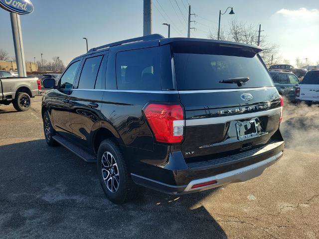Certified 2024 Ford Expedition XLT image 3