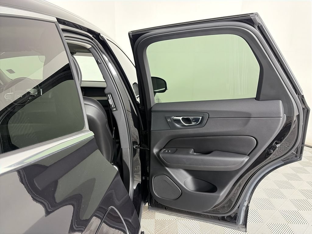 Used 2020 Volvo XC60 T6 Inscription AWD/4WD image 26