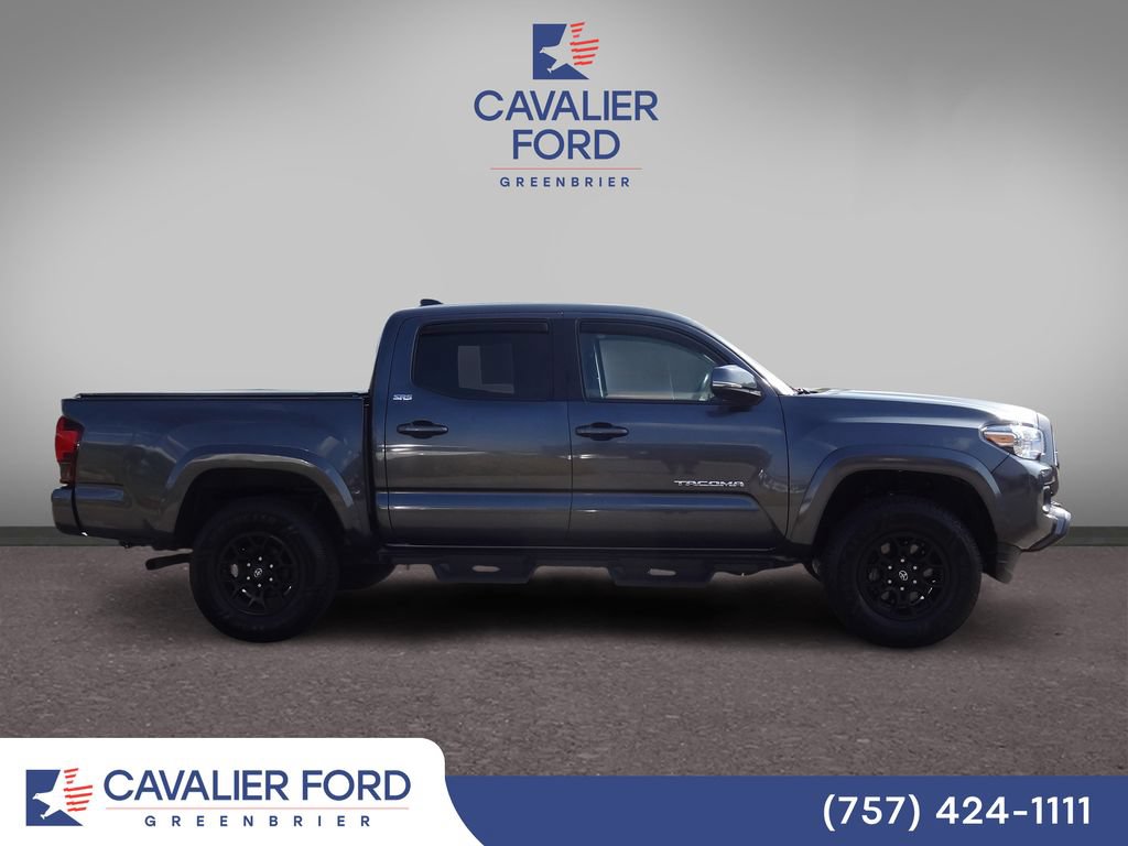 Used 2022 Toyota Tacoma SR5 w/ Technology Package RWD image 2
