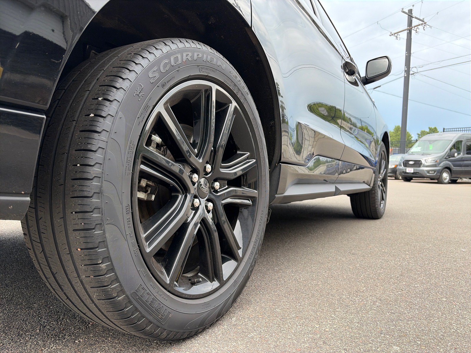 Certified 2024 Ford Edge ST-Line AWD/4WD image 7