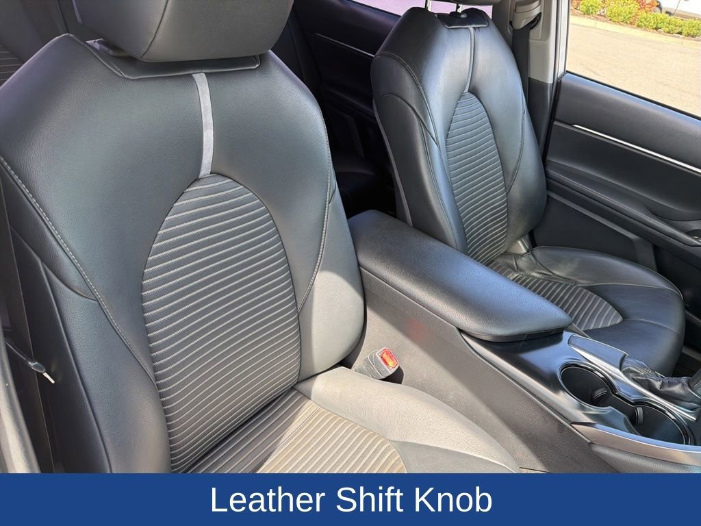 Used 2018 Toyota Camry SE image 24