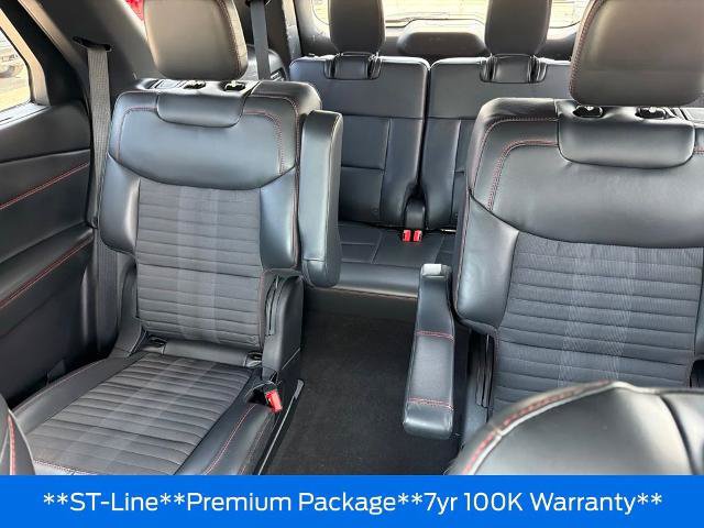 Certified 2025 Ford Explorer ST-Line w/ Premium Package AWD/4WD image 28