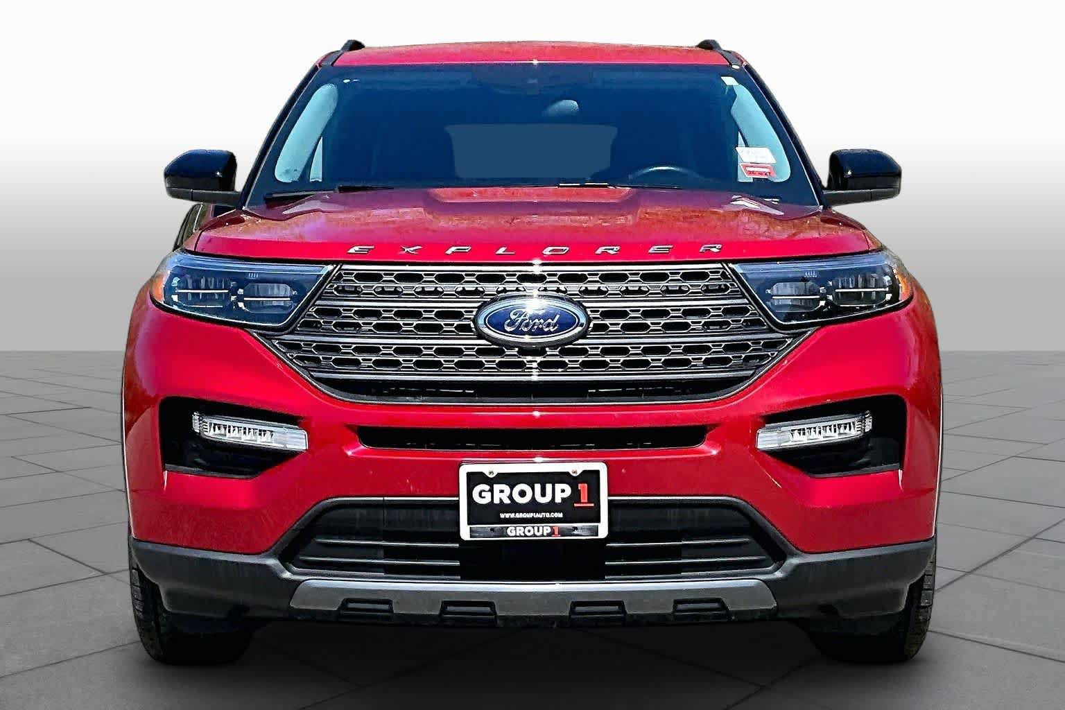 Certified 2023 Ford Explorer XLT w/ Equipment Group 202A AWD/4WD image 4