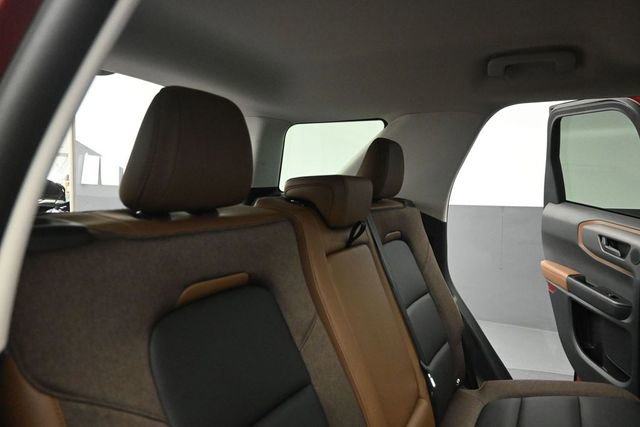 Certified 2025 Ford Bronco Sport Outer Banks w/ Outer Banks Tech Package+ AWD/4WD image 27