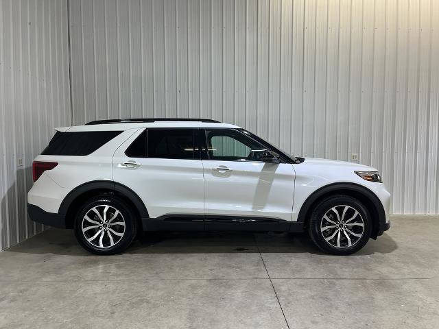 Certified 2020 Ford Explorer ST w/ Premium Technology Package image 28