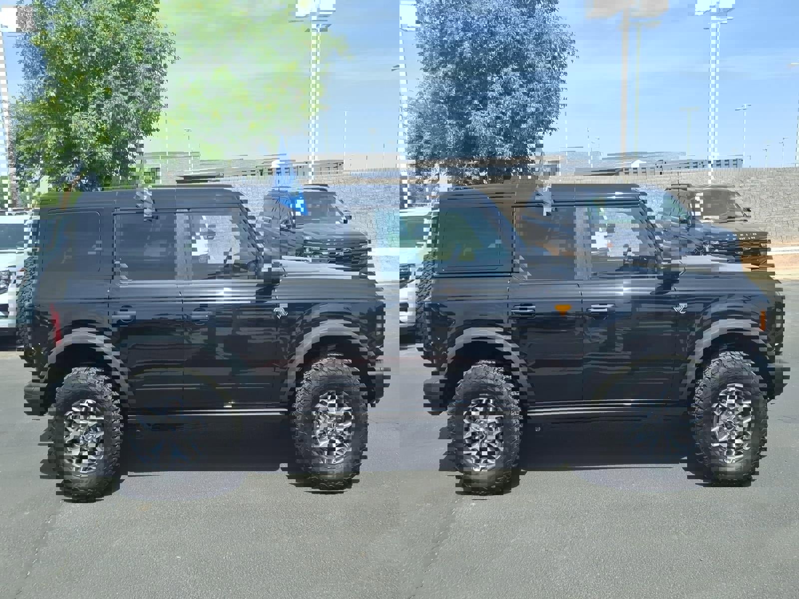 Certified 2025 Ford Bronco Badlands image 6